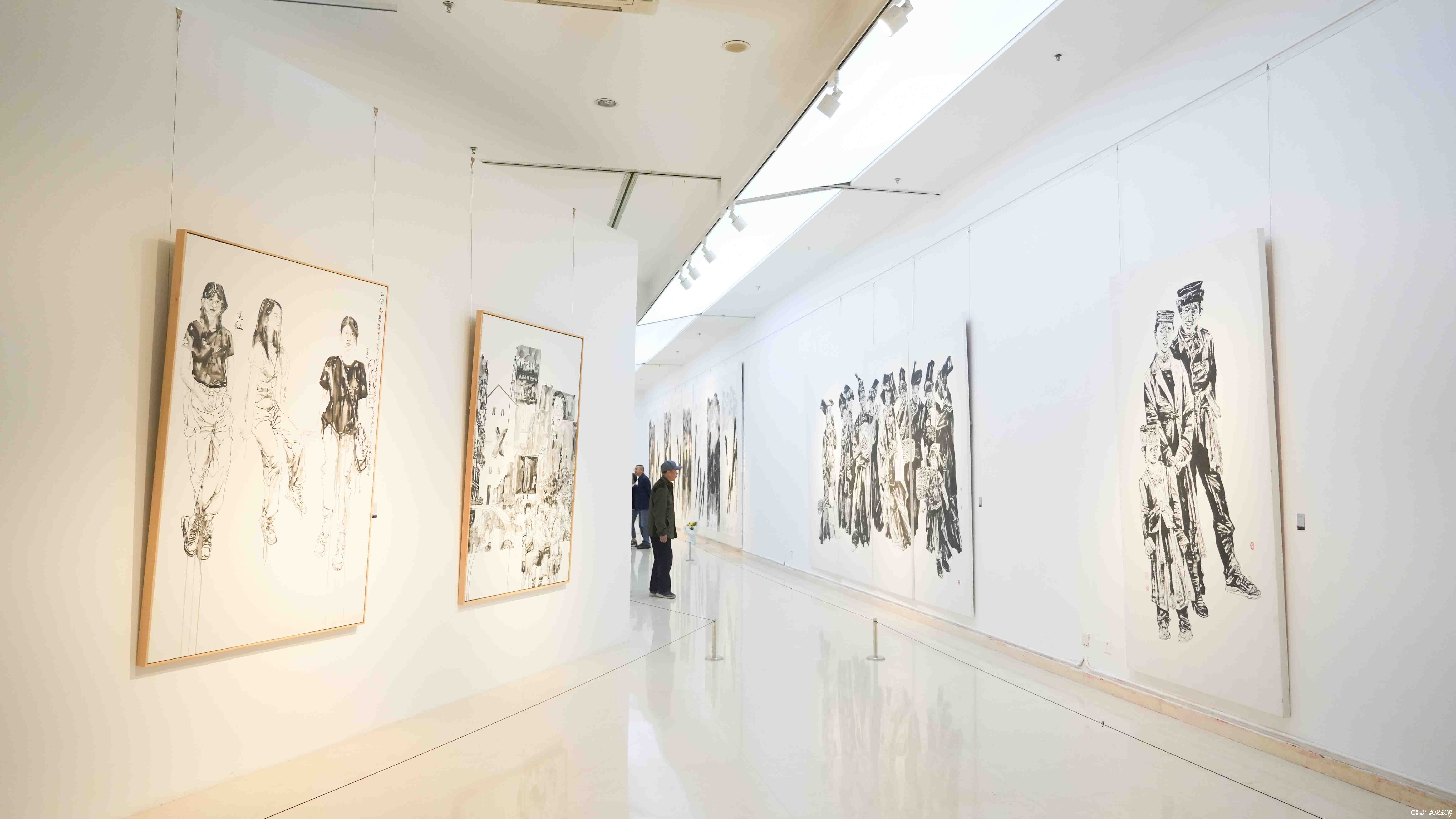 “墨局——当代七人展”昨日在石家庄市美术馆盛大开幕