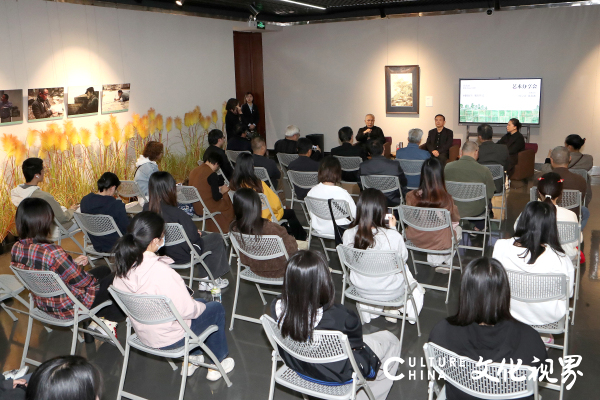 “回归自然，独抒性灵——陈危冰田园诗意画展”艺术分享会今日在淮安市美术馆举办