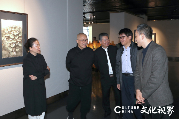 “回归自然，独抒性灵——陈危冰田园诗意画展”艺术分享会今日在淮安市美术馆举办