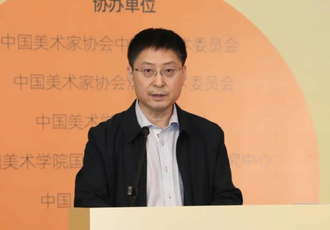“新时代青年美术人才培养计划——绘画100”项目昨日在中国美院开班