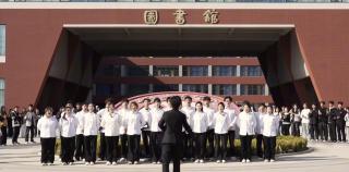 以青春之名丈量星河——山东工程职业技术大学学子快闪合唱《星辰大海》燃爆校园