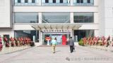 著名书画家容铁组织书画作品进校园，为传承优秀传统文化助力