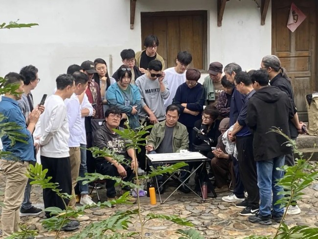 导师王静芳、段孝敏，“2025岚岫墨踪——现代山水写生与创作实践研修班”招生开启