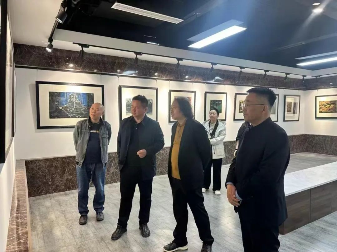 中国国家画院院长刘万鸣一行到菏泽曹州书画院调研