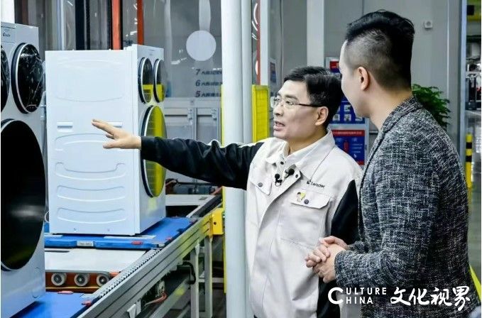 在生产一线替网友现场监工——周云杰与用户一起见证首批Leader懒人洗衣机下线