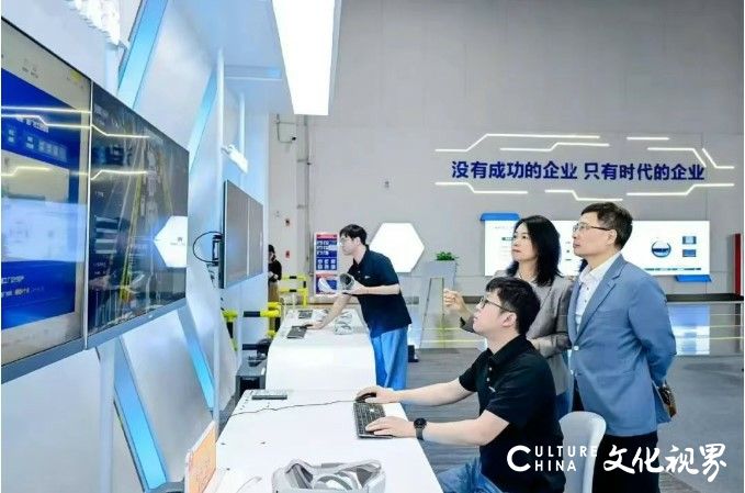 在生产一线替网友现场监工——周云杰与用户一起见证首批Leader懒人洗衣机下线