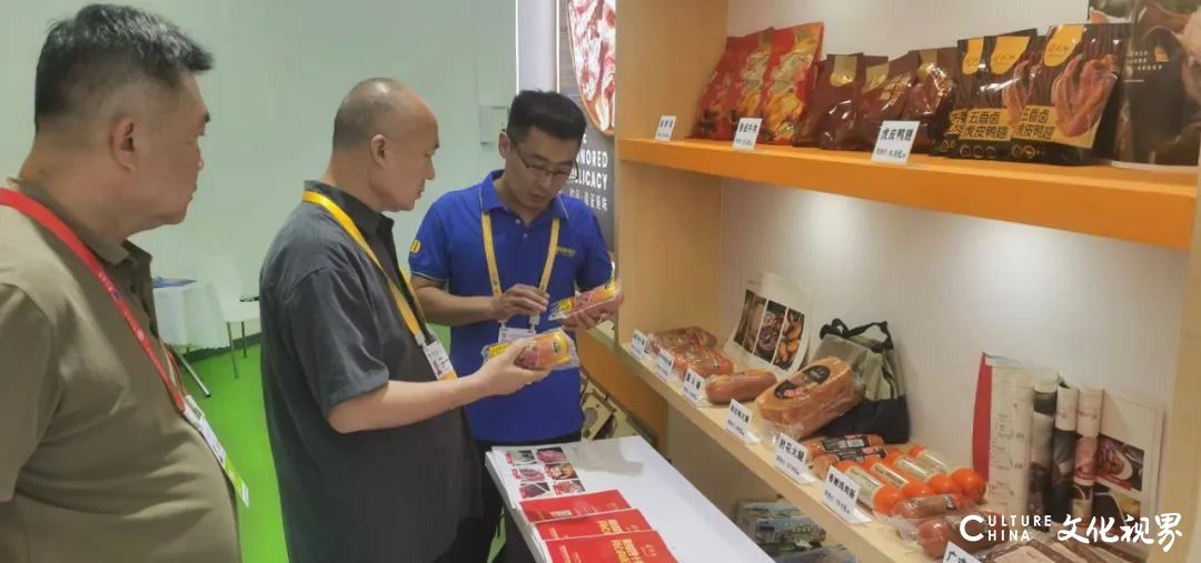 用美味和健康回应消费者需求——得利斯亮相2025第五届中国国际消费品博览会