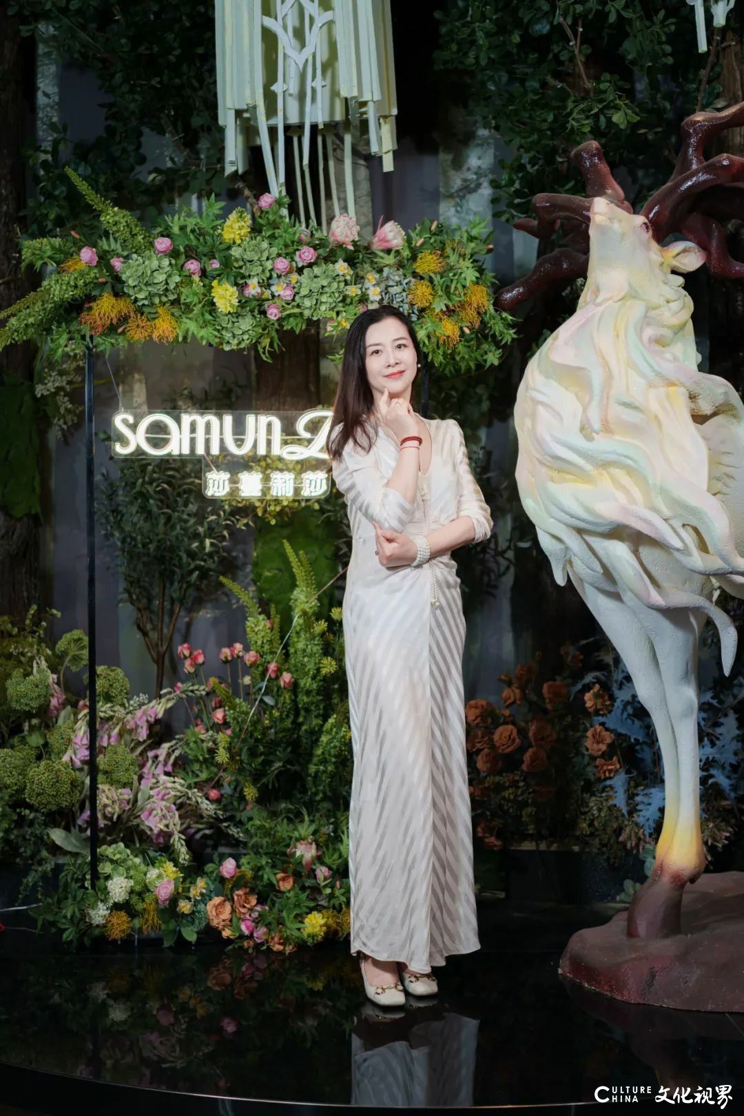 惊艳朋友圈！看莎蔓莉莎体验官的春日大片啦