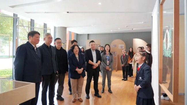 “向美而行·以艺润心——江苏省美术馆与公众艺术零距离”项目荣获“2024年度全国美术馆优秀公共教育项目”