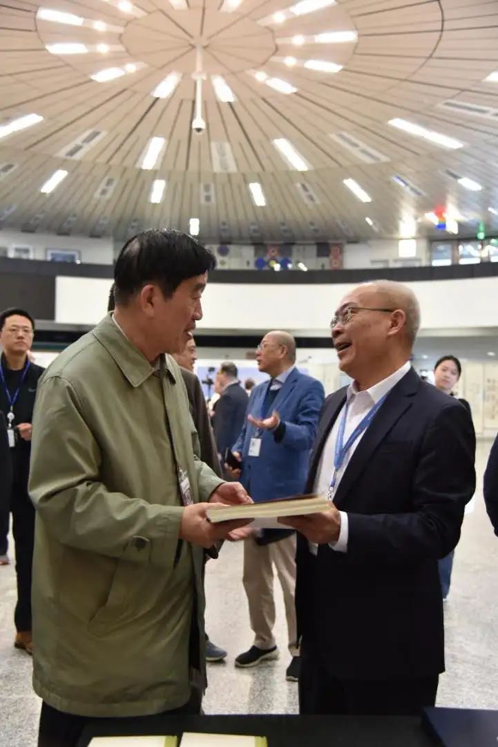 2025维也纳联合国中文日活动隆重举行——“从战国竹简到当代书画”让中国传统文化大放异彩