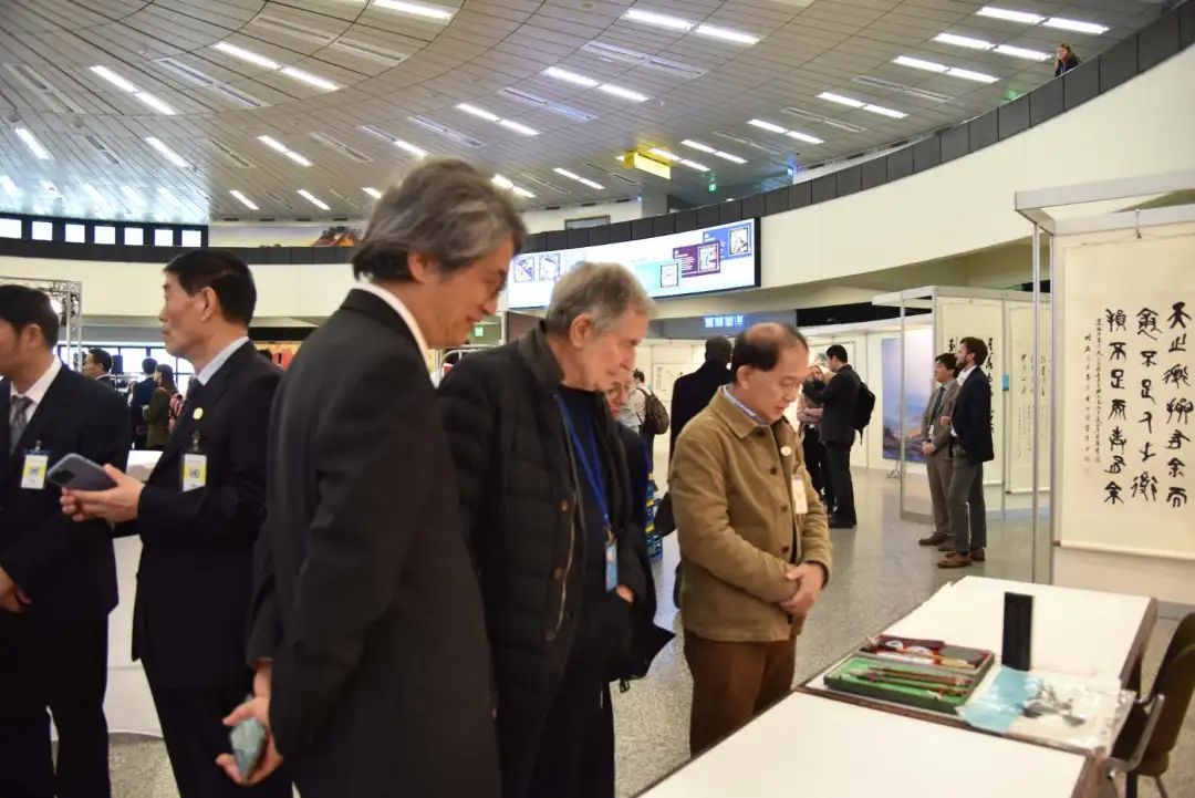 2025维也纳联合国中文日活动隆重举行——“从战国竹简到当代书画”让中国传统文化大放异彩