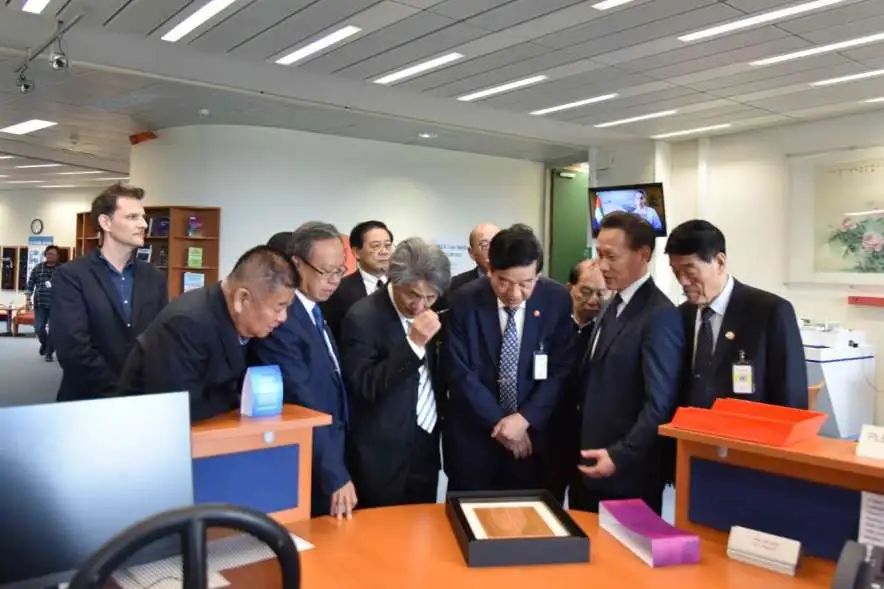 2025维也纳联合国中文日活动隆重举行——“从战国竹简到当代书画”让中国传统文化大放异彩