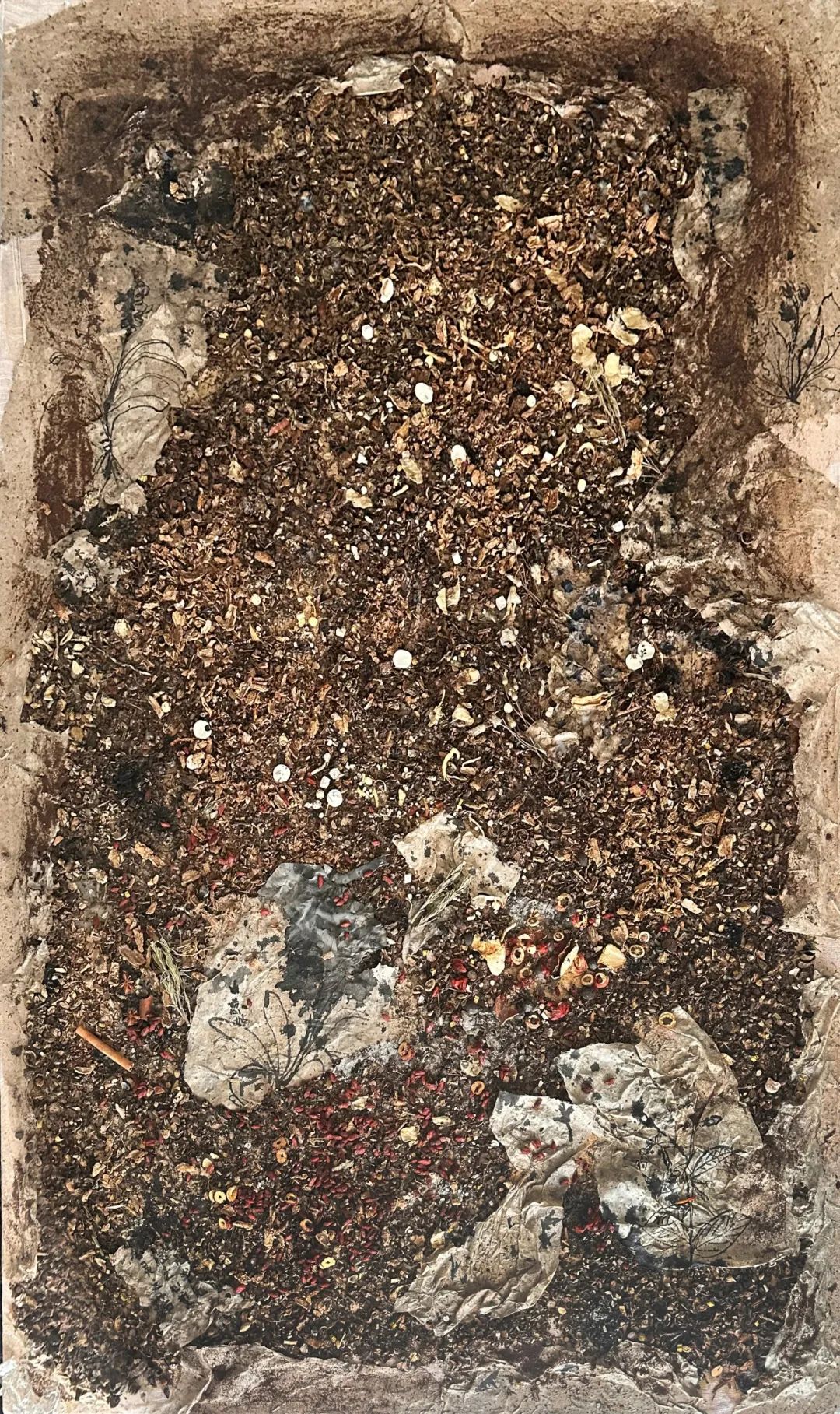 “第三届黑龙江省综合材料绘画作品双年展”昨日在哈尔滨师范大学美术馆开幕