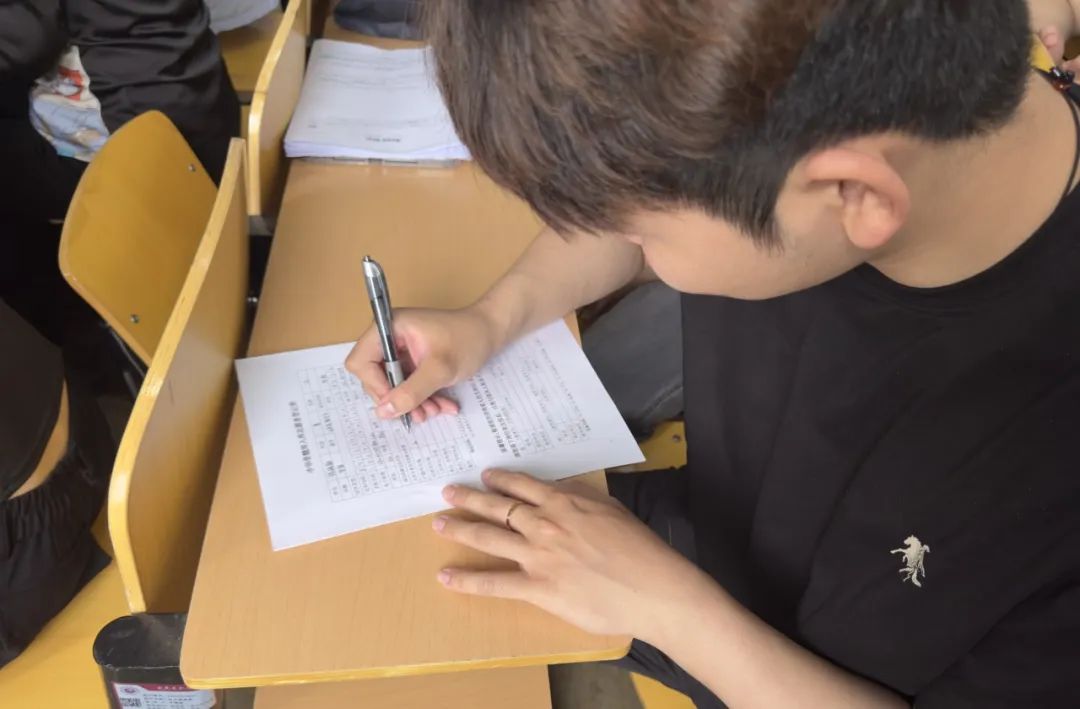 山艺现代音乐学院与济南市历下区红十字会联合开展公益活动