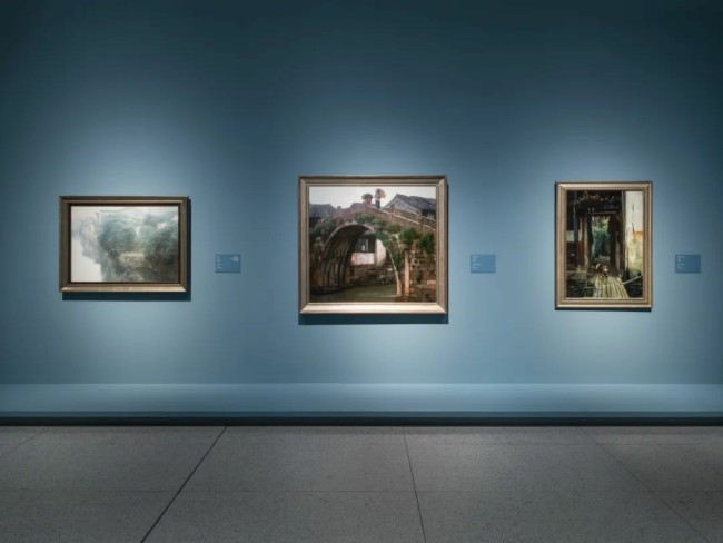“时代逸飞：陈逸飞回顾展”今日在上海浦东美术馆开幕，展期至10月12日