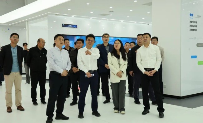 “翰墨飘香润企心·文企融合促发展”公益笔会活动在济南平阴举行