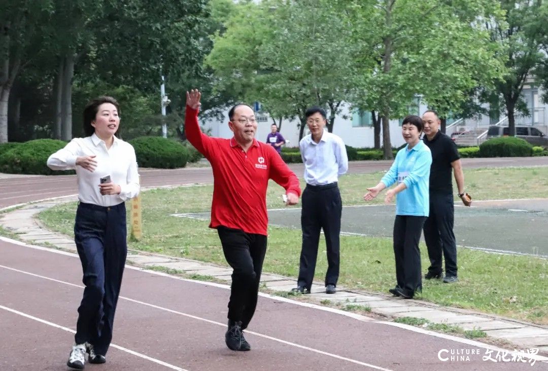 潍坊恒信集团举行“先胜后战——全面经营沙盘演练专项培训”活动
