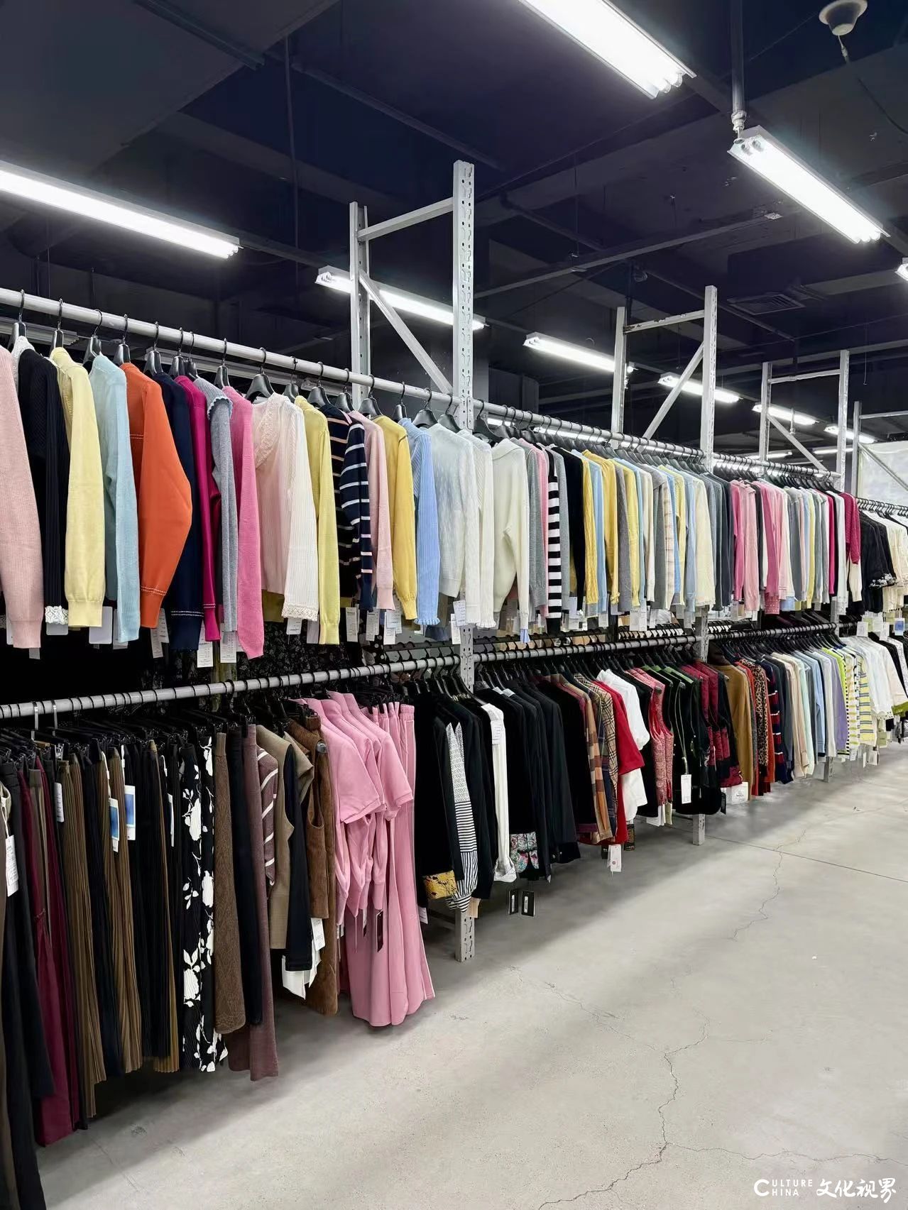 迪尚服装威海经区首场开仓，全场9.9元起！