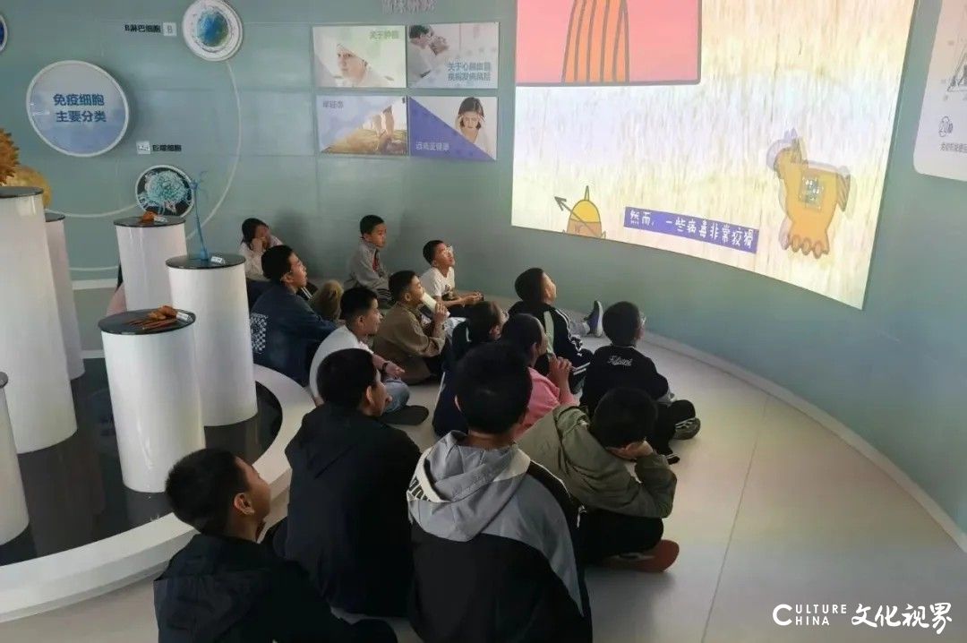 探索生命奥秘，点燃科学梦想——沧州海兴县组织中小学生到河北赛德生物全生命周期科普馆进行研学活动