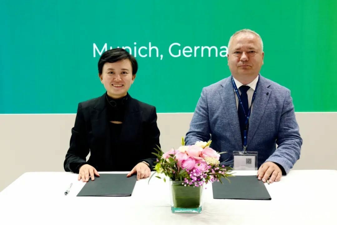 从斩获欧盟“双签”到加冕展会“金奖”——特隆美储能参展Intersolar Europe 2025首日迎来高光时刻