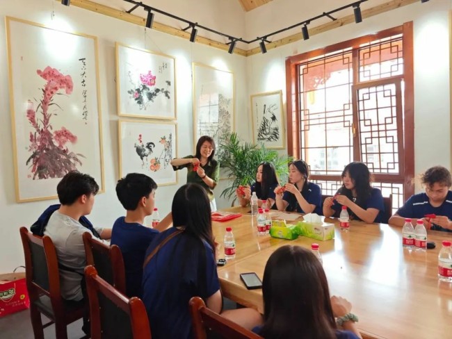 各种文艺活动和艺术实践将传统文化与现代文旅融合——东营老街长巷乡村美术馆赋能乡村文化振兴有“实料”