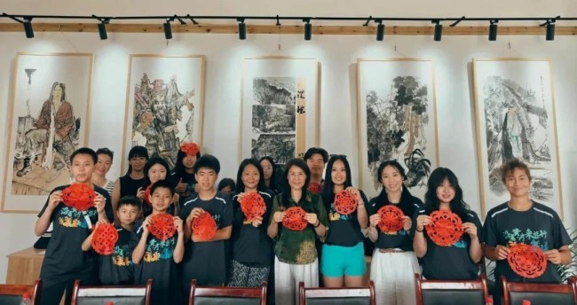 各种文艺活动和艺术实践将传统文化与现代文旅融合——东营老街长巷乡村美术馆赋能乡村文化振兴有“实料”
