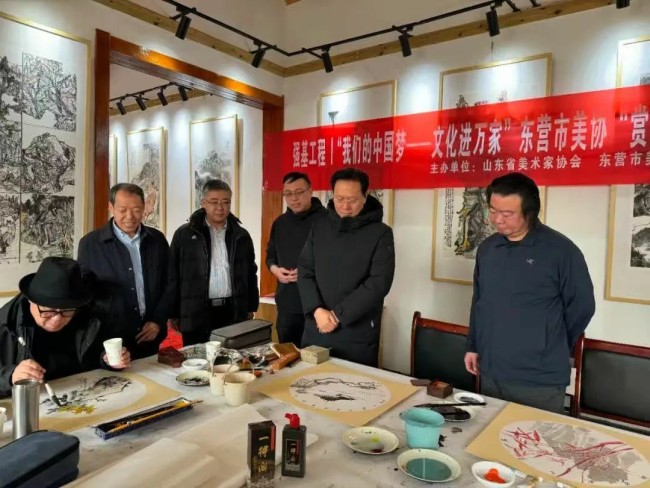 各种文艺活动和艺术实践将传统文化与现代文旅融合——东营老街长巷乡村美术馆赋能乡村文化振兴有“实料”