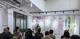 “花间醉墨——许宝俊写意花鸟画展暨山东工艺美术学院青年教师教育教学作品展”开幕，展期至5月27日