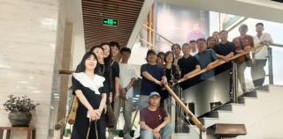 淄博市美协、淄博市油画学会组织开展“清风徐来——徐青峰绘画作品展”专题观摩活动