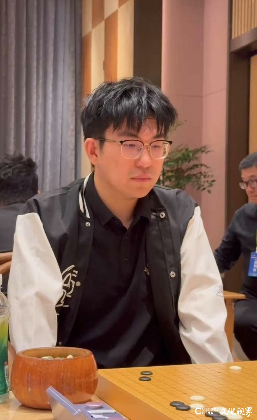 2025围甲联赛在浙江长兴开幕，“二十二个赛季没降级”的山东围棋队整装出征