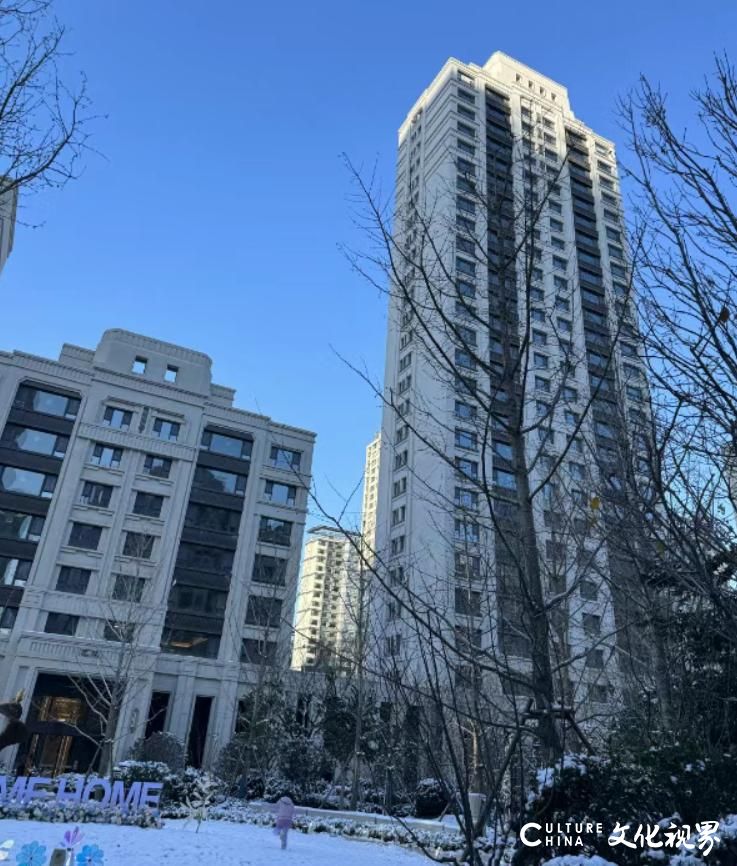 不仅延期交房近一年，品质还一言难尽，济南绿地海珀·云庭635万元的精装房竟成“噩梦一场”，业主两年索赔难收房