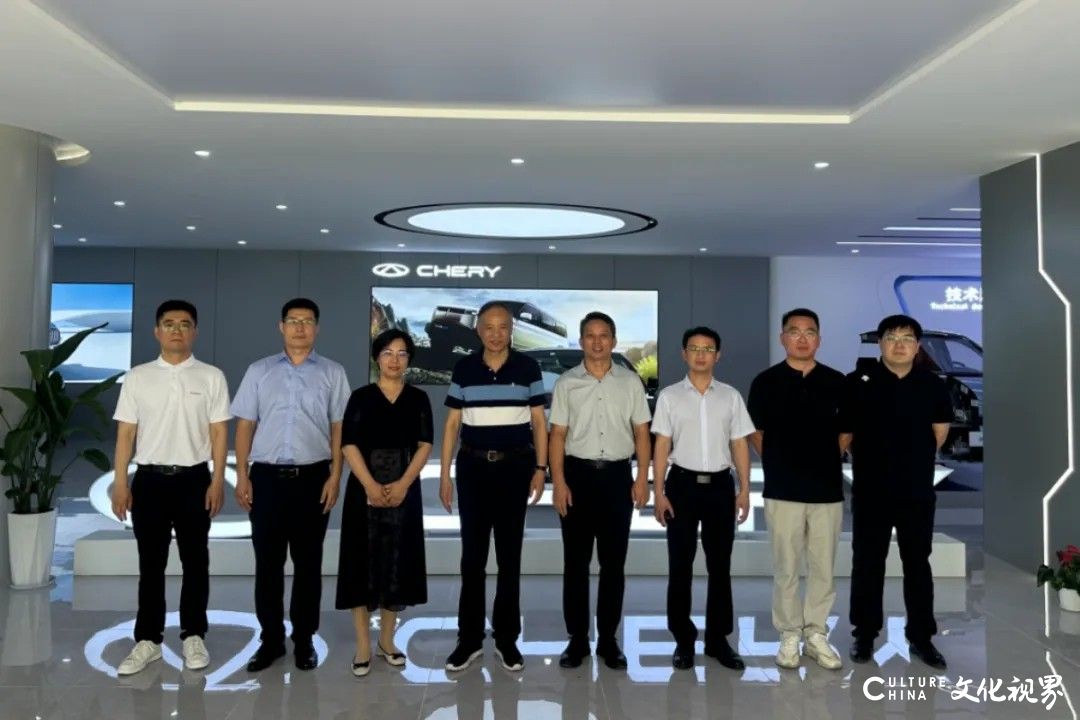 山东工程职业技术大学与奇瑞控股集团“牵手”，双方共建汽车产业学院签约暨校外实训基地揭牌仪式在芜湖举行