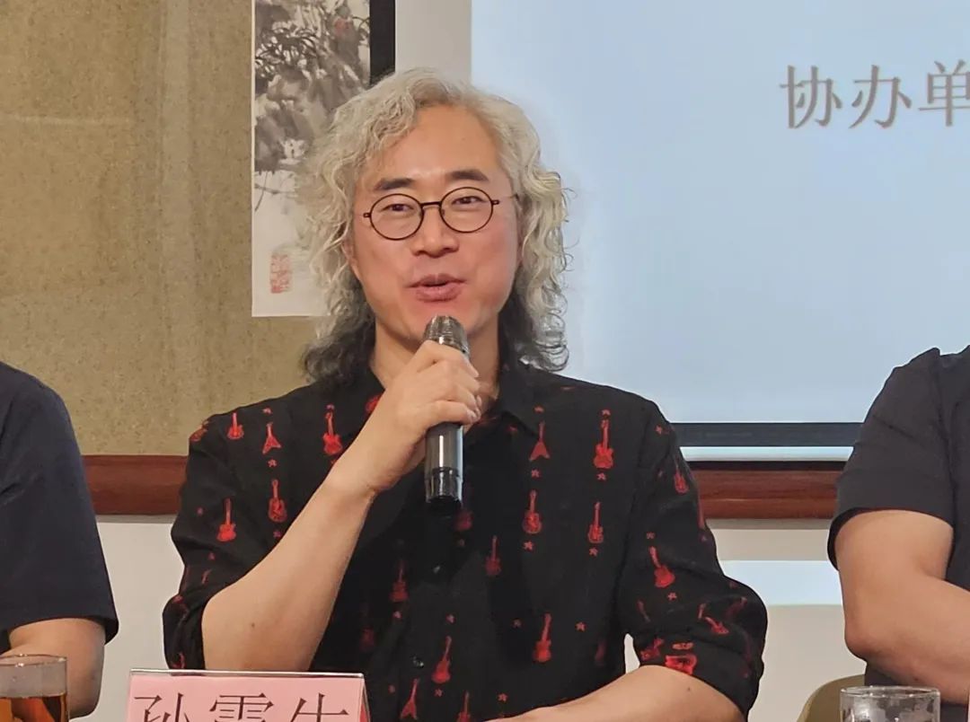 中国国家画院院长刘万鸣一行到河北沧州调研交流