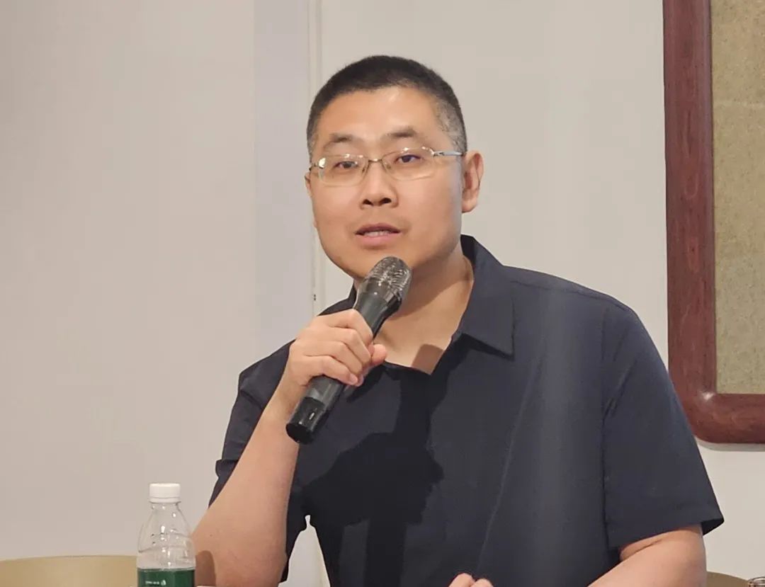 中国国家画院院长刘万鸣一行到河北沧州调研交流