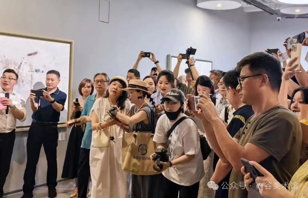 “相与还——当代绘画五人展”在南昌开展，展期至7月8日