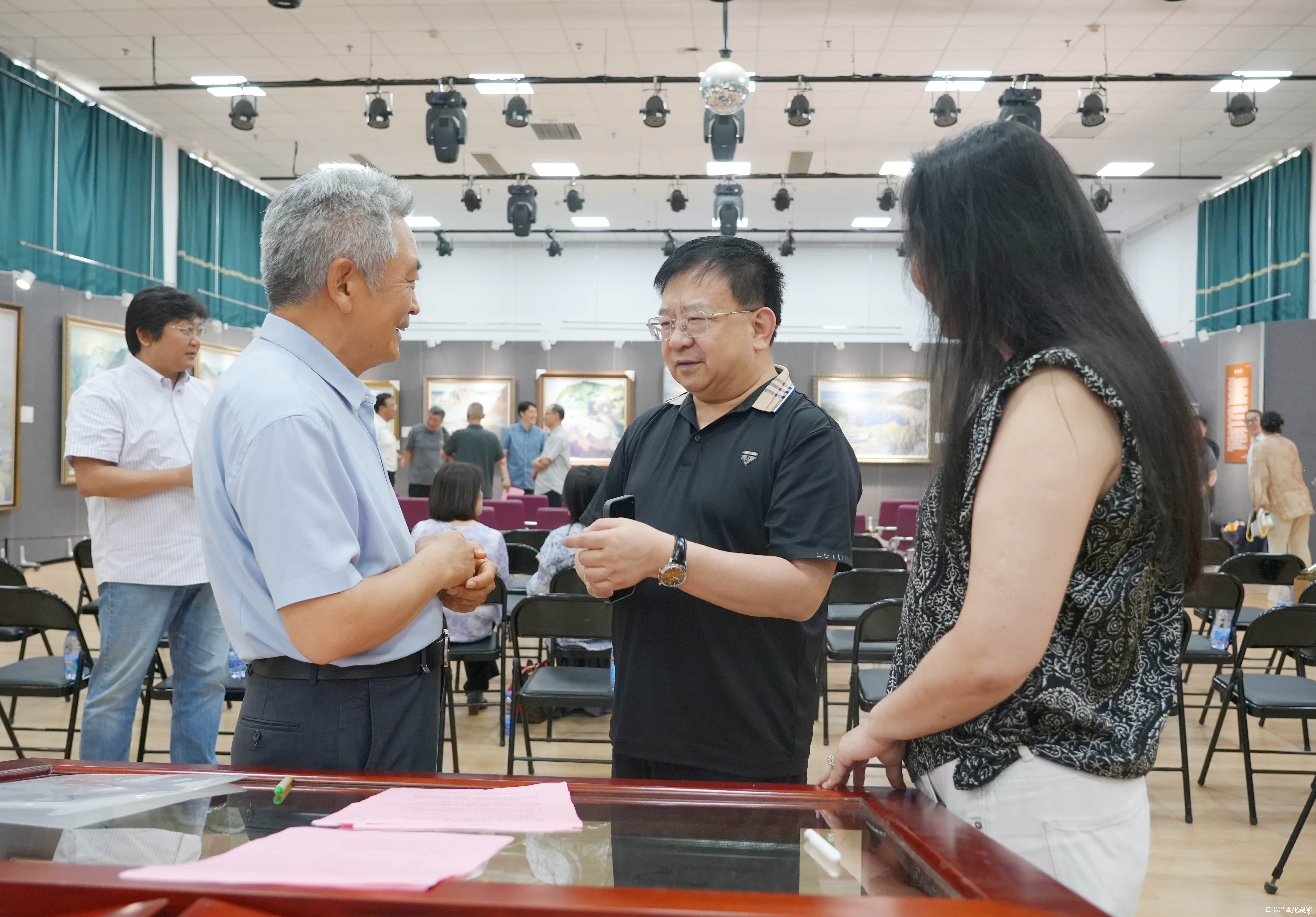 “教学相长——李平从教三十五年美术教学回顾展”今日在山东大学中心校区开幕