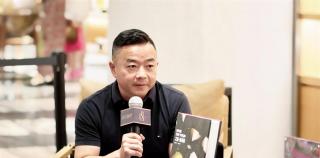 对过去三十年绘画经历的回望——陈勇劲首部画集新书《之前》在武汉首发