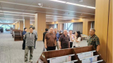 著名艺术家张志民一行到山东第一医科大学图书馆指导文化建设