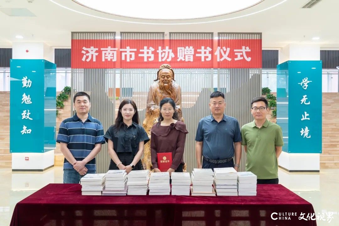 “迎七一” 济南市书协书法名家进校园纪实：翰墨泉城公益讲堂交流笔会在山东工程职业技术大学举行