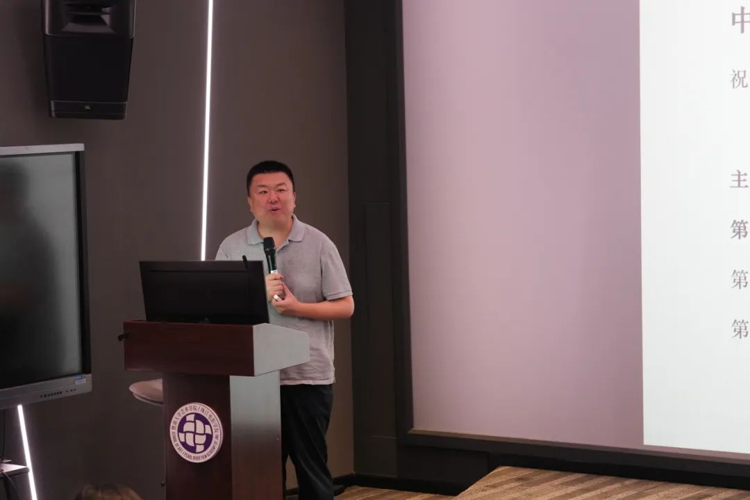 祝帅“中国古代书画文献概要”专题讲座在暨南大学艺术学院举行