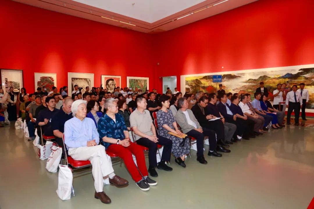 “回溯——广州画院暨青苗计划文献晋京展”在中国国家画院美术馆开幕