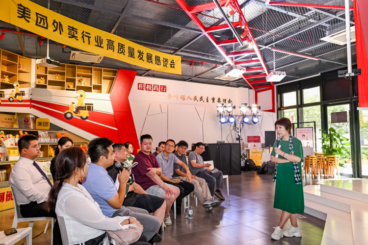 外卖价格战下商家困境：参与“大战”冲击门店利润率，而且未来不可知，不参与连老客户都流失了