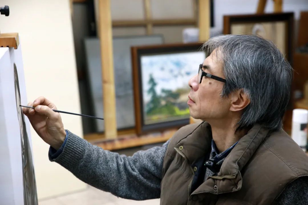 殷雄访谈丨用画笔记录历史、讴歌时代，是艺术家的荣幸和荣誉
