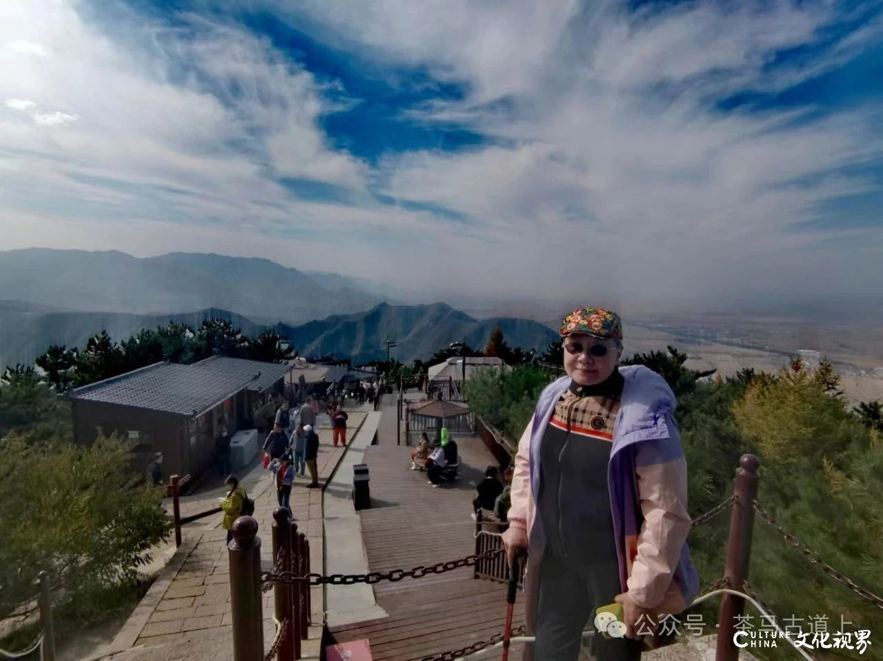 跟随舒建新前往北岳恒山，于秋寒中触摸风骨，在山风中涤荡心魂