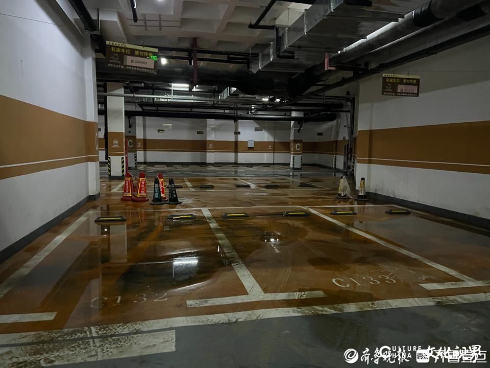 污水倒灌、门框被泡开裂……泰安福源·翡翠嘉苑因雨、污管道设计缺陷连年被淹