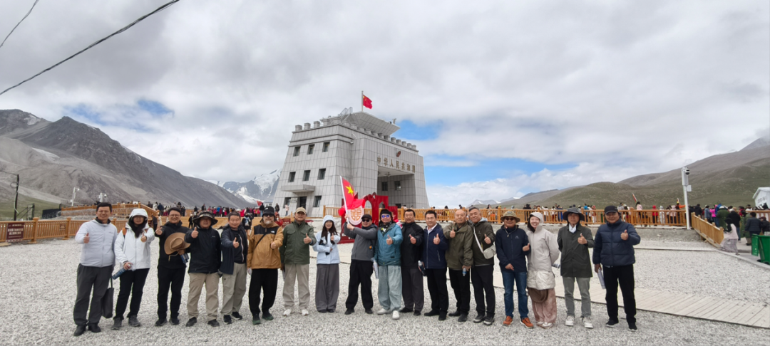 笔墨绘边疆，丹青铸同心——中国美术家协会“深入生活、扎根人民”大采风（新疆段）活动侧记