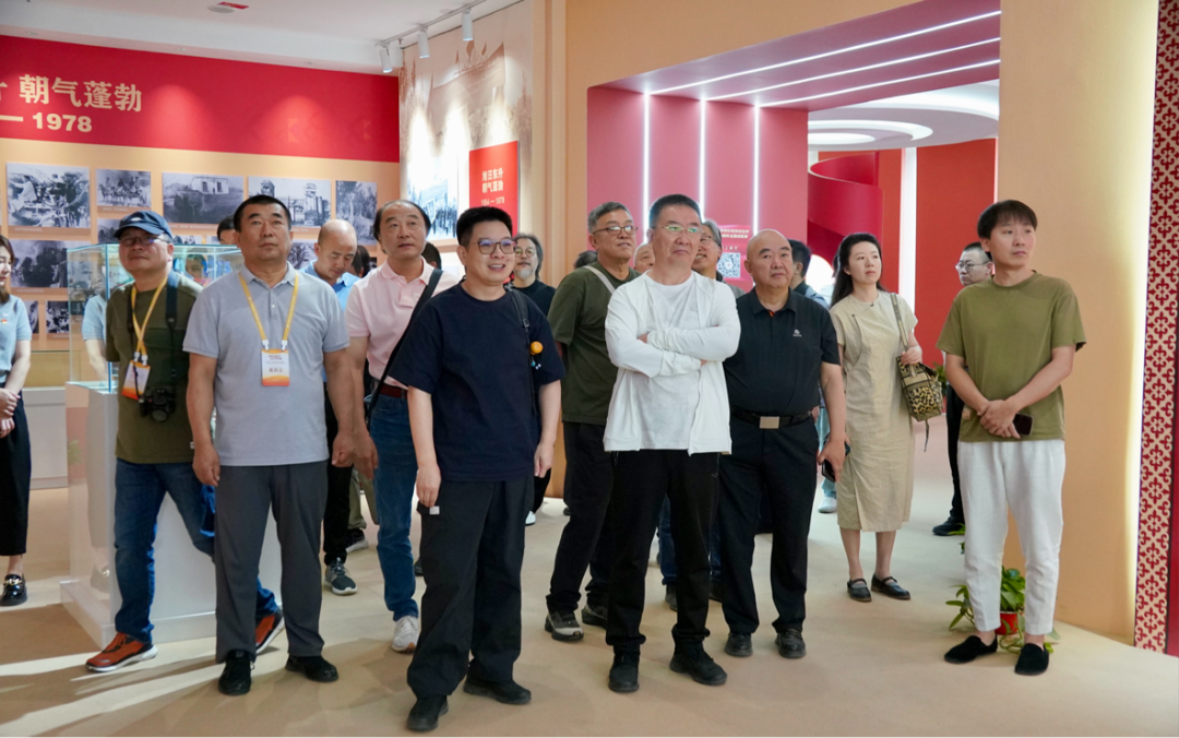 笔墨绘边疆，丹青铸同心——中国美术家协会“深入生活、扎根人民”大采风（新疆段）活动侧记