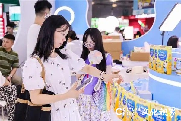 斯伯特携全场景儿童营养产品矩阵亮相CBME，荣膺“最具买家号召力品牌”