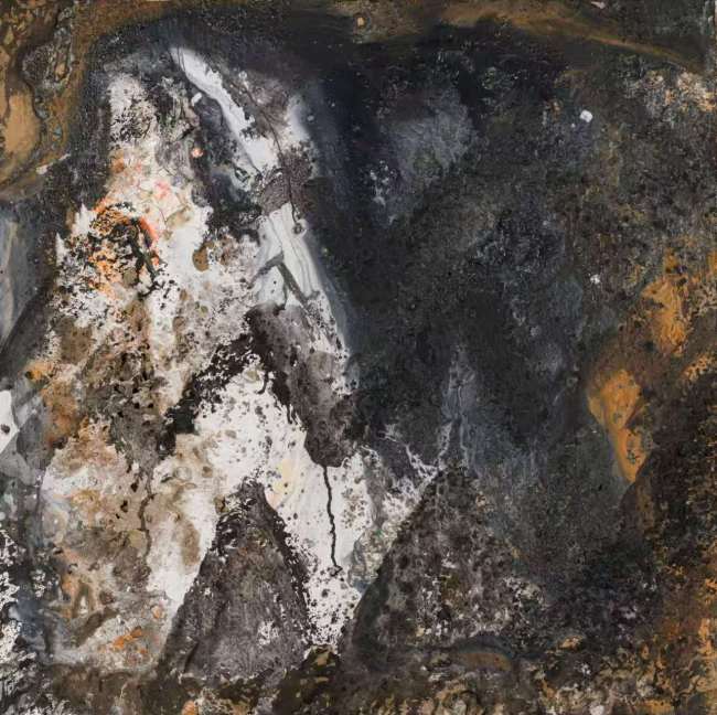 “睹物与凝思——郭振宇艺术展”引观展热潮，展期延至8月10日