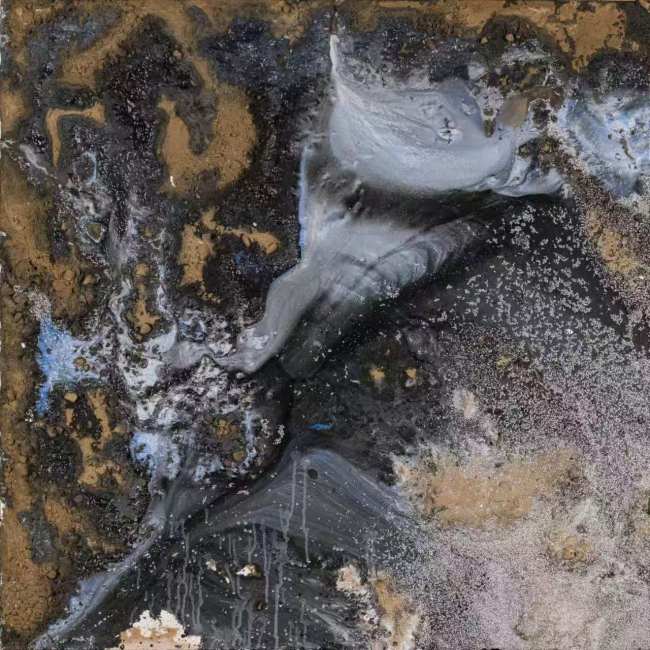 “睹物与凝思——郭振宇艺术展”引观展热潮，展期延至8月10日